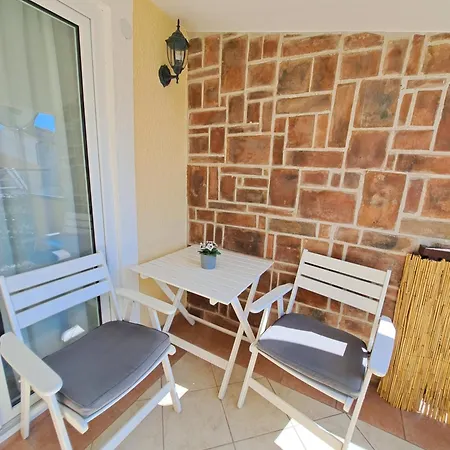 Sweet Lustig Apartment *